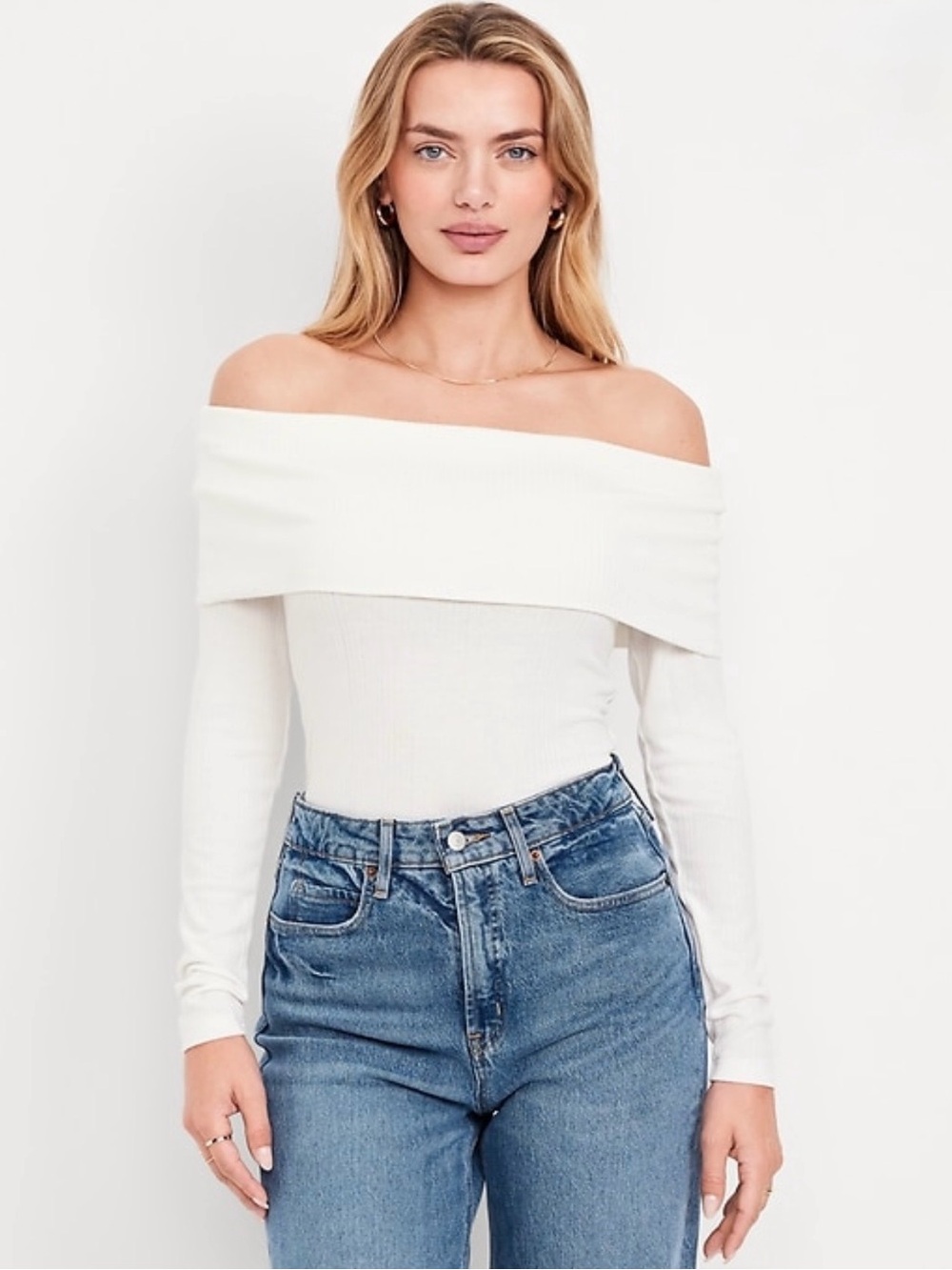 Old Navy Women’s Off-Shoulder Long-Sleeve
Ribbed Top in Cream White Size Small